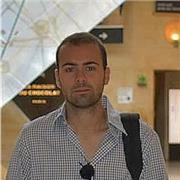 Laureato in Psicologia Clinica e della Riabilitazione. Disponibile su Roma, o via Online, per ripasso/rinforzo delle materie Umanistiche